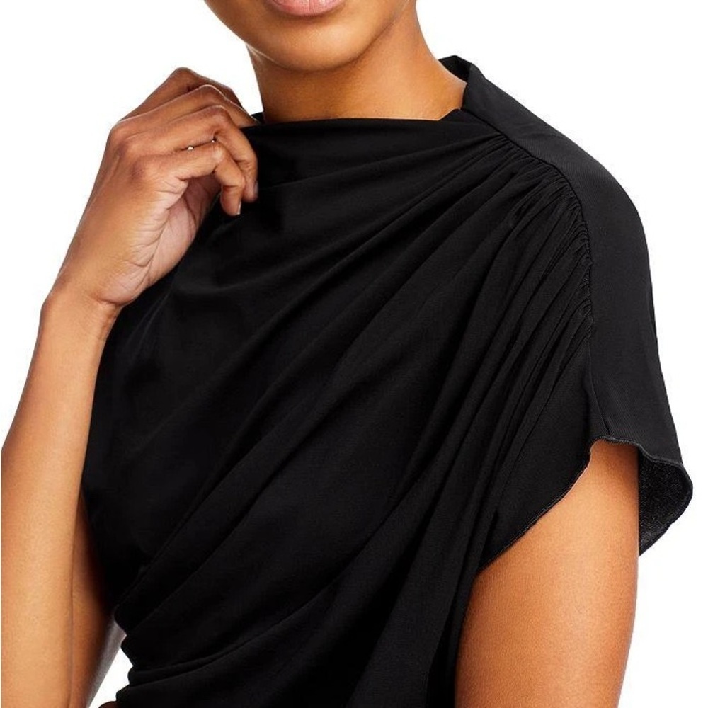 Chiara Boni La Petite Robe
Dotta Crepe Top - Picture 2 of 5
